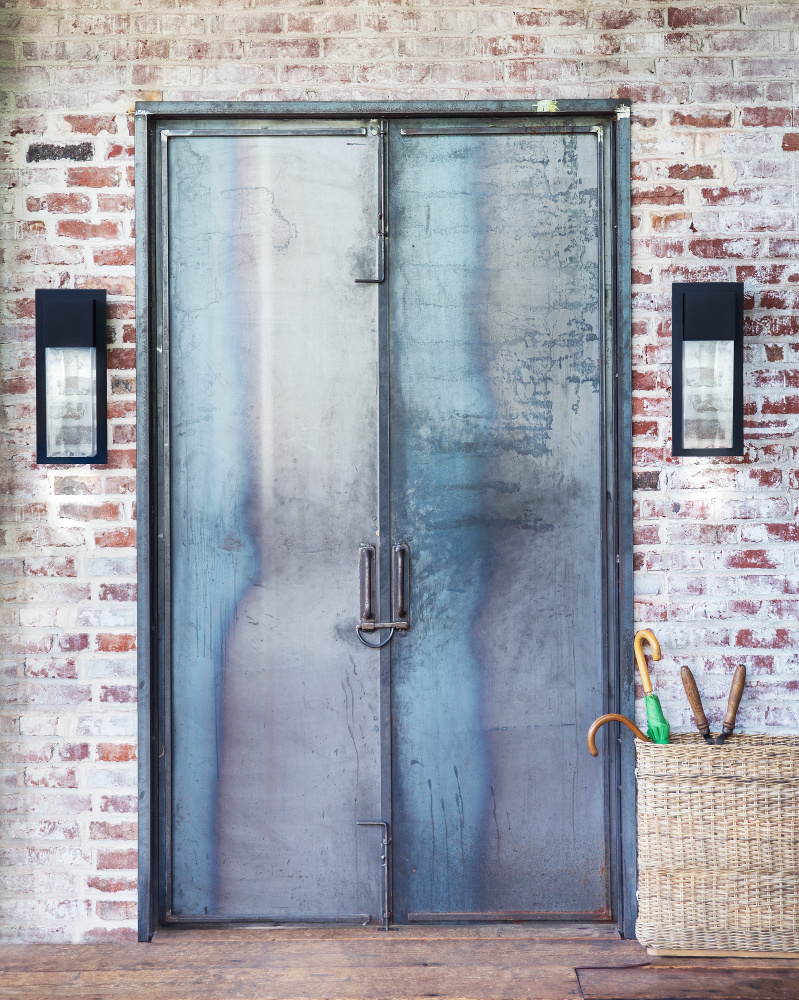 LARK Alex Outdoor Wall Sconce - Thumbnail 4